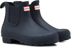 Hunter Women's Original Chelsea Boot 13 Hunter Women's Original Chelsea Boot -Englins Fine Footwear Store hunter womens original chelsea navy wfs2006rma nvy 29874.1637277668