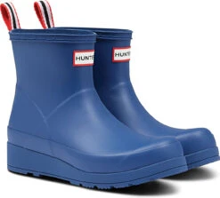 Hunter Women's Original Play Short Rain Boot 8 Hunter Women's Original Play Short Rain Boot -Englins Fine Footwear Store hunter womens original play short peak blue wfs2020rma pkb 83107.1574738902