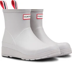 Hunter Women's Original Play Short Rain Boot 9 Hunter Women's Original Play Short Rain Boot -Englins Fine Footwear Store hunter womens original play short zinc wfs2020rma znc 08420.1574738902
